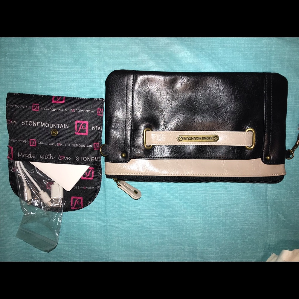 SOLD! Stone Mountain Clutch.